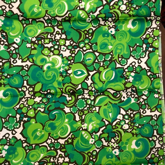 Vintage 60s/70s abstract orchid print fabric